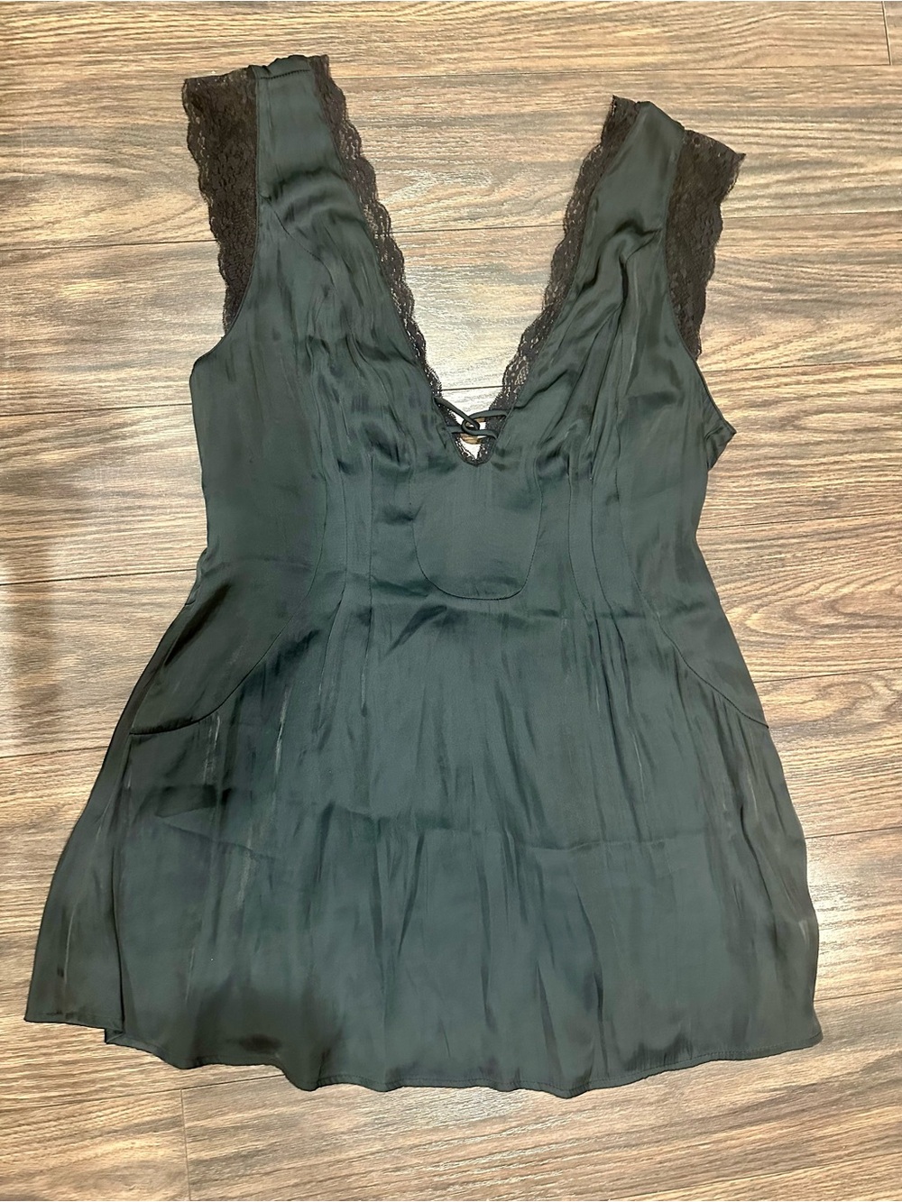 Free People Black Lace-Trim Satin V-Neck All Or Nothing Tunic Goth Women’s Large
